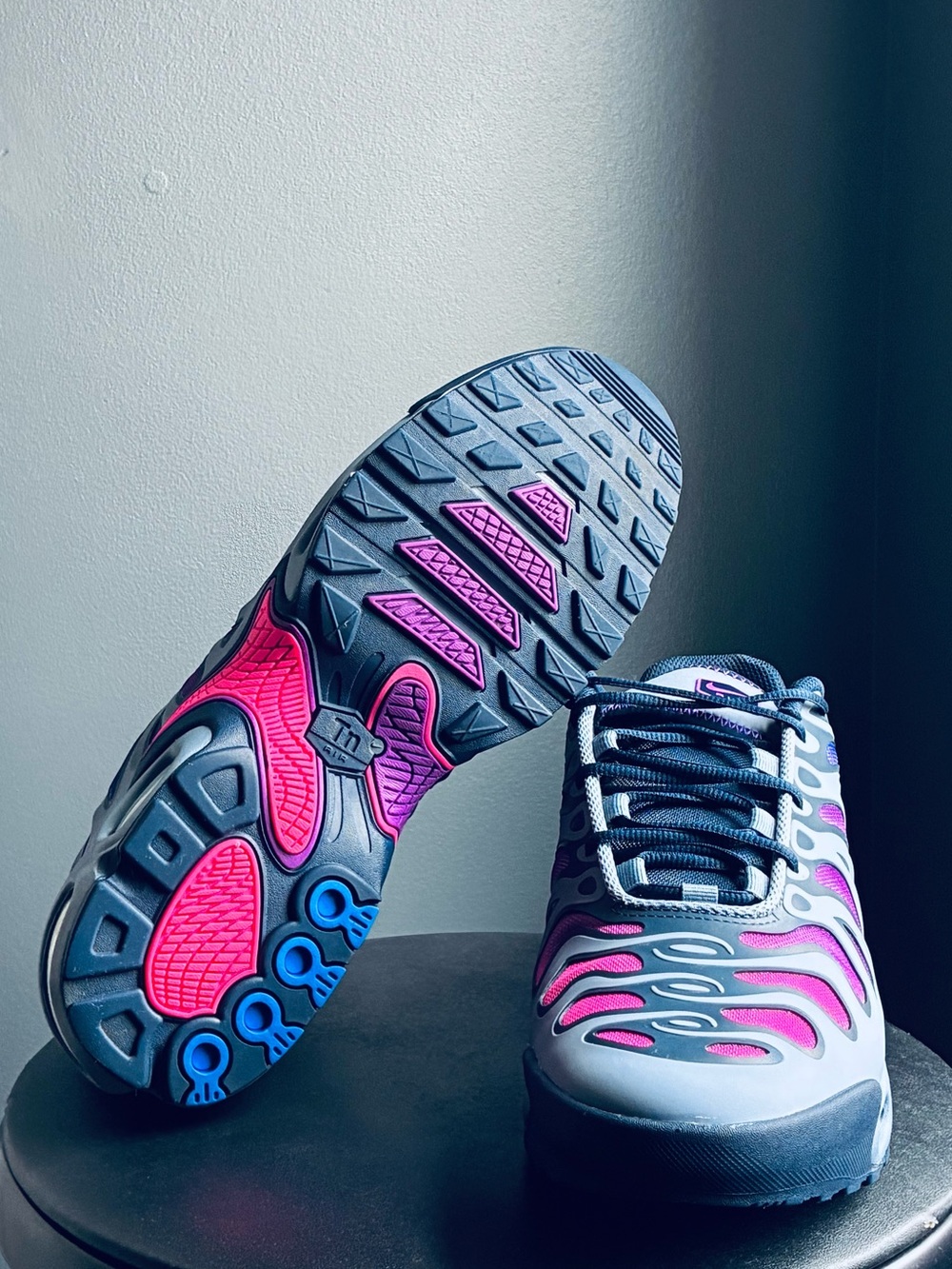 2024 Nike Air Max Plus Drift "Ashen Slate" - FD4290-401
Size 9.5 with Box